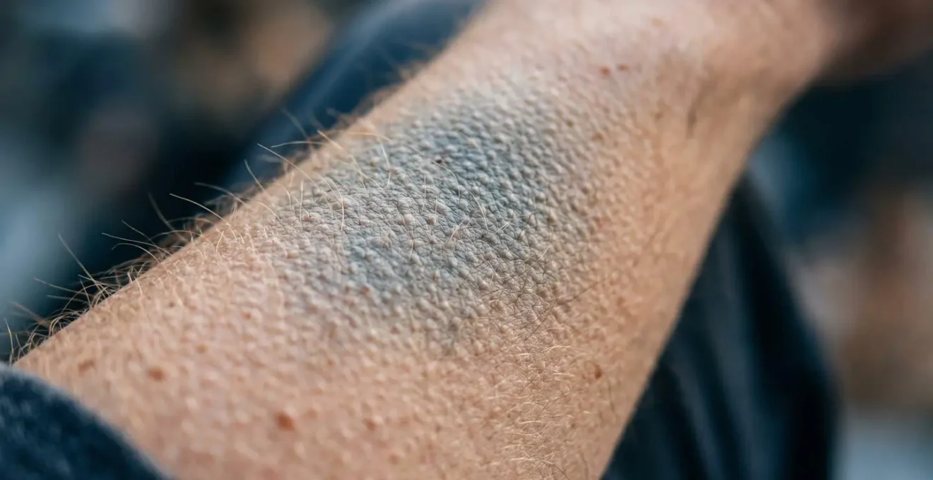 Close-up view of thermal response showing human body adaptation to cold temperature exposure